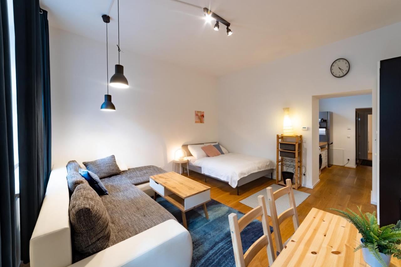 Cozy Apartment, 2 Private Terraces, 8 Min To City Center Виена Екстериор снимка